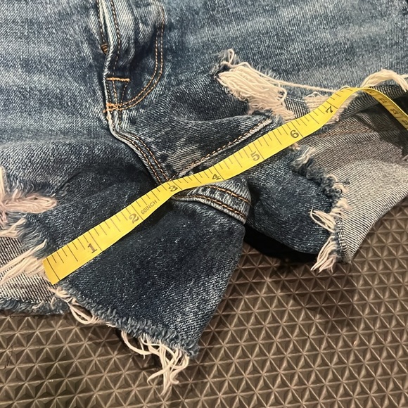 Good American Shorts - Picture 5 of 7